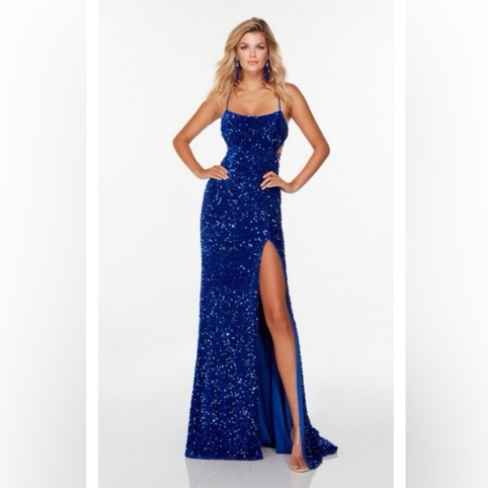 Banjul Elegant Blue Sequin Evening Gown Mardi Gras Ball - Picture 2 of 16